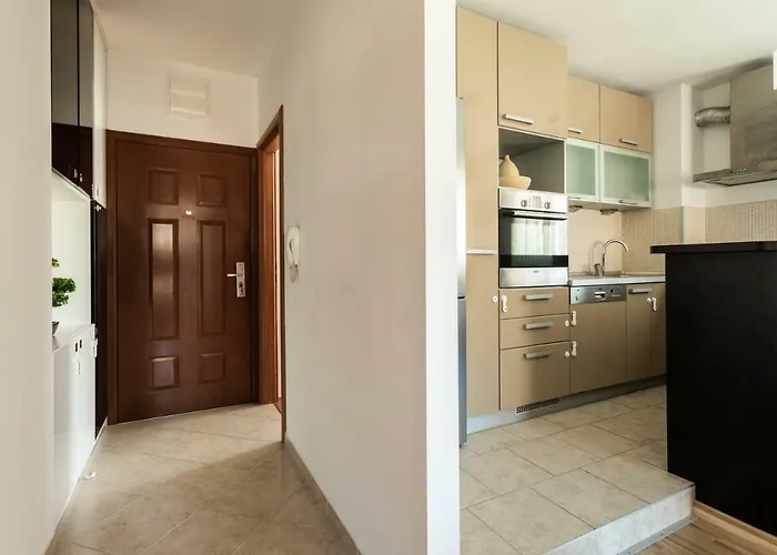Apartman *